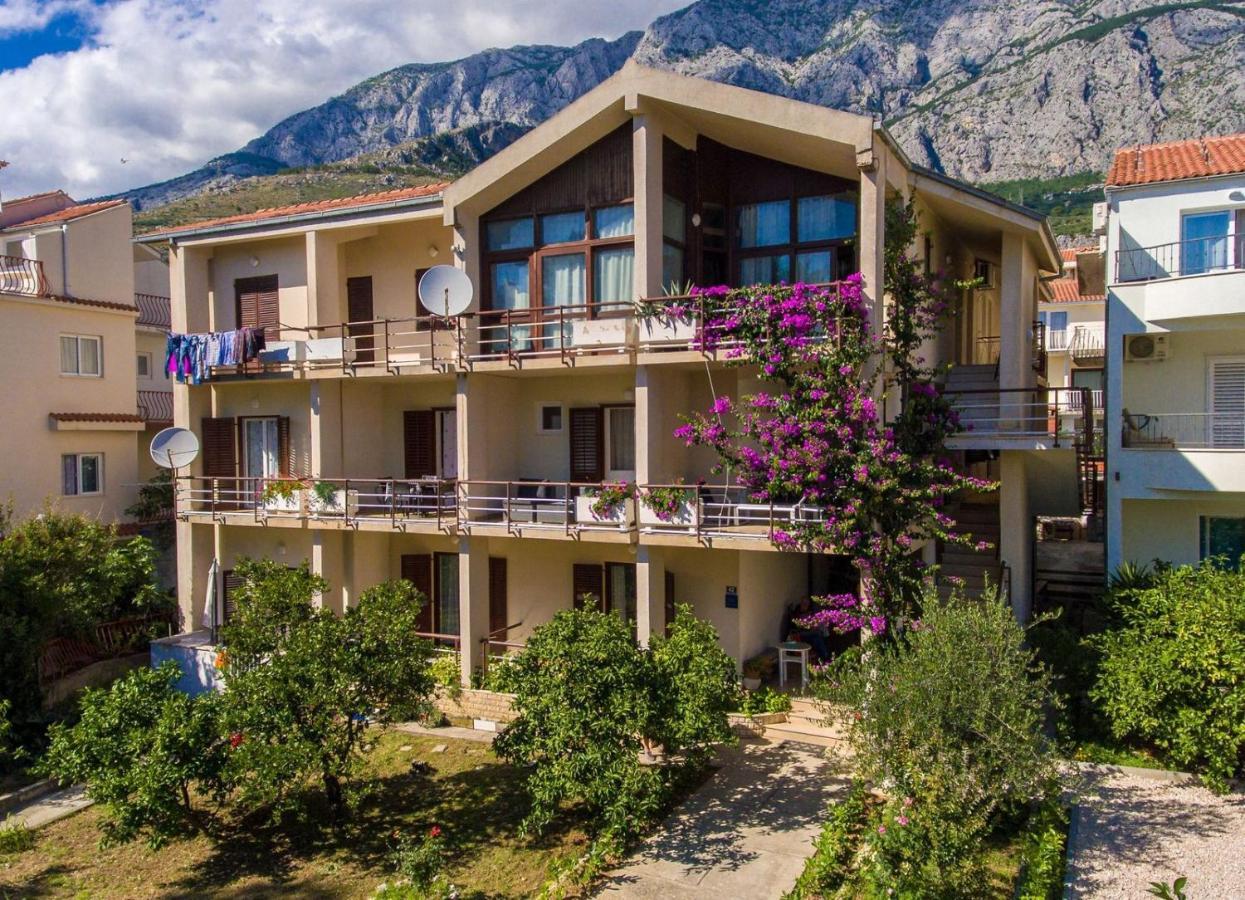 Apartments Agneza Tucepi Exterior photo