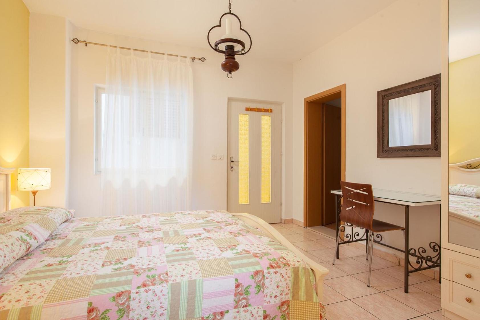 Apartments Agneza Tucepi Exterior photo